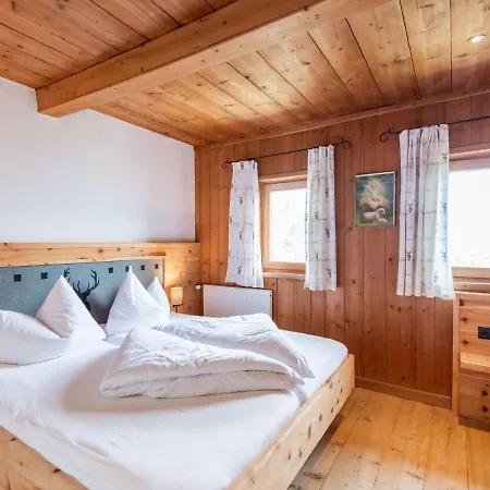 Nyaraló Spacious With Sauna